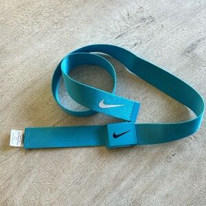 Nike Golf Youth Belt Size Small Blue